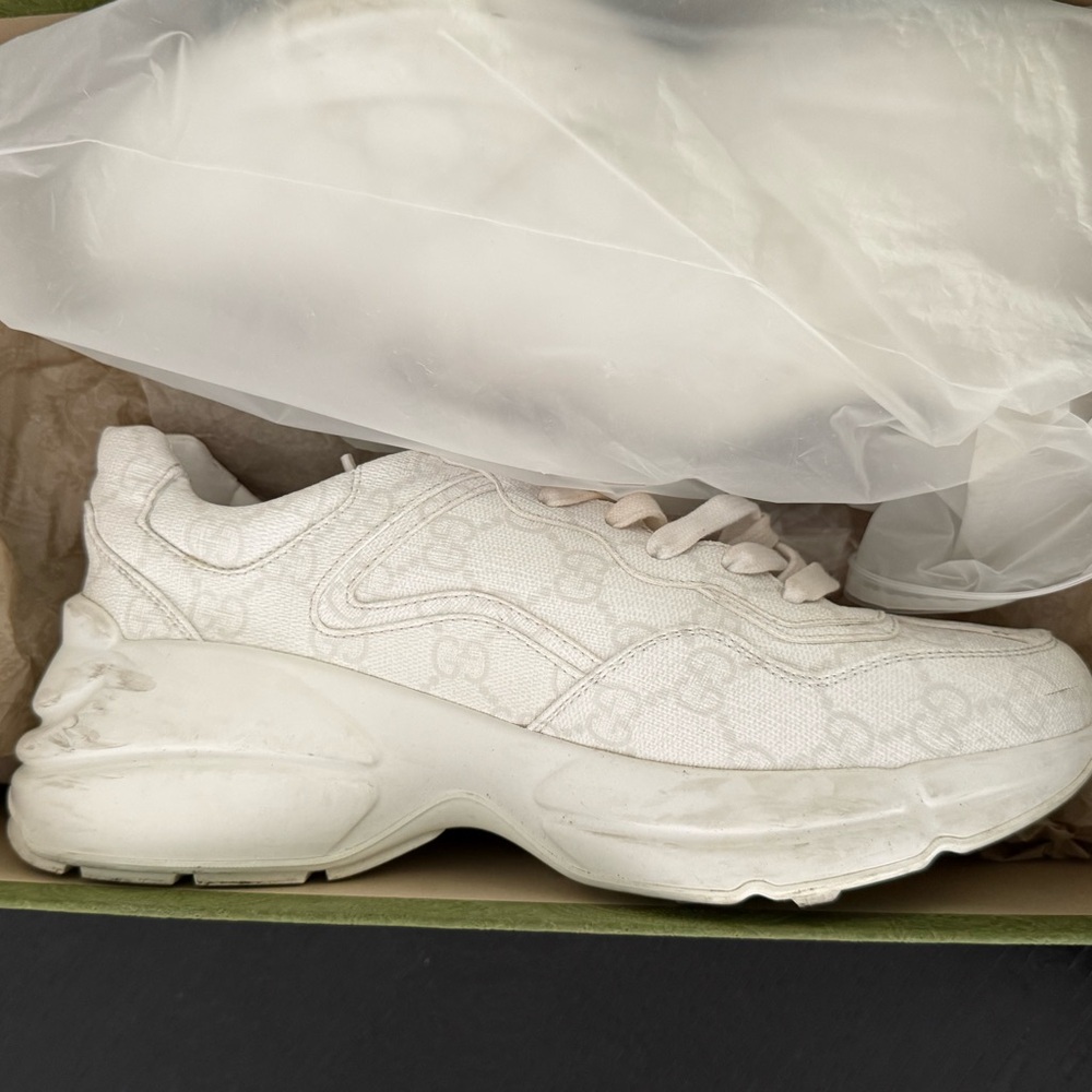 Gucci Women's Cream Sneakers